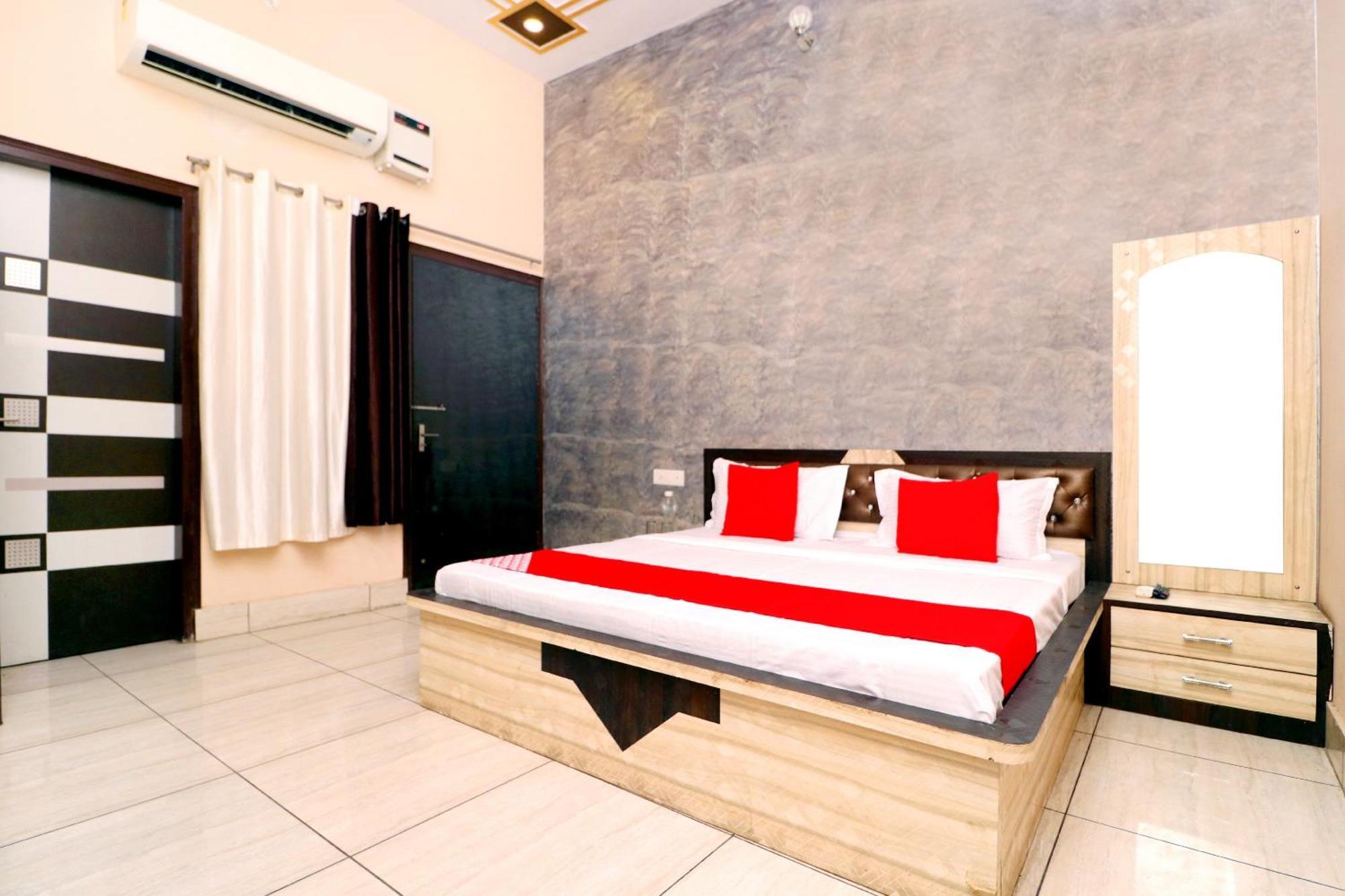 Hotel O Pushp Vatika Bhiwāni Exterior photo